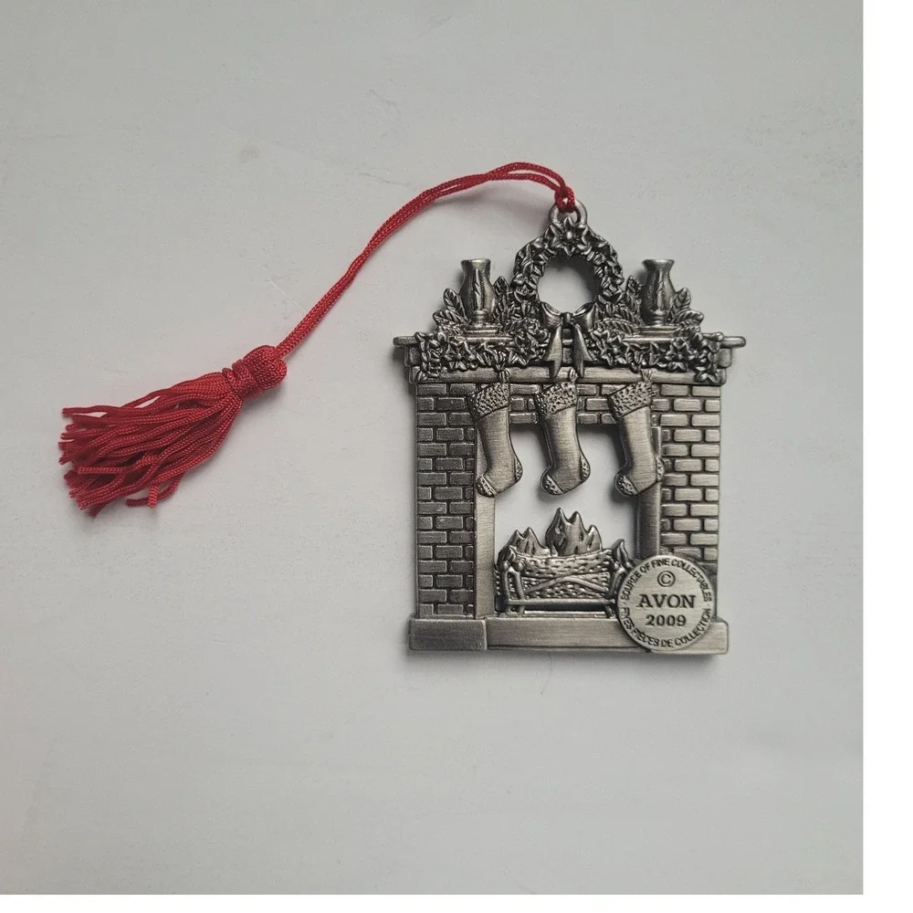 AVON 2009 Fireplace Christmas Ornament Stockings‎ Tassel Red